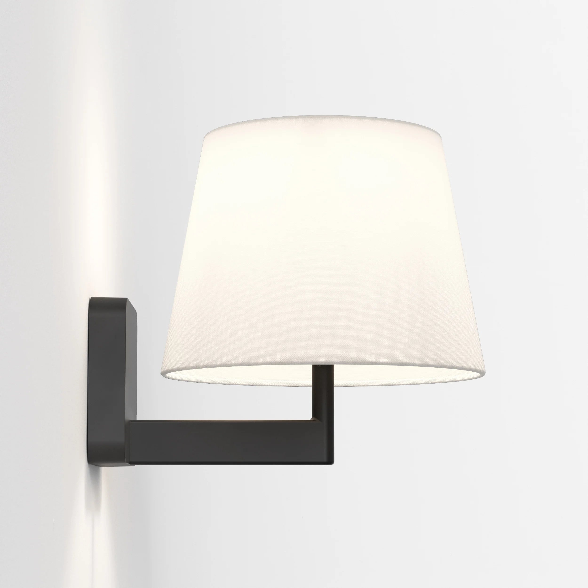 Beaumont Wall Light
