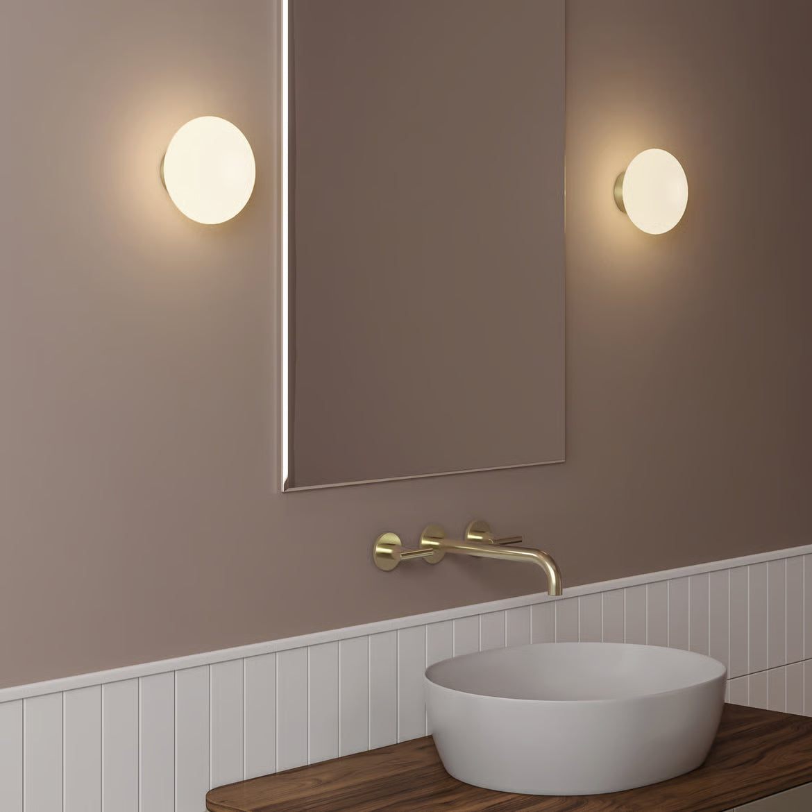 Zeppo Wall Light
