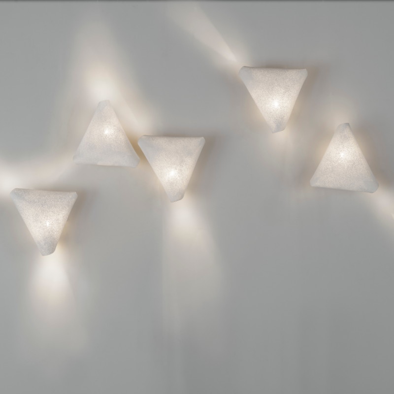 a-Emotional Light Ballet LED Wall Light | All Square Lighting