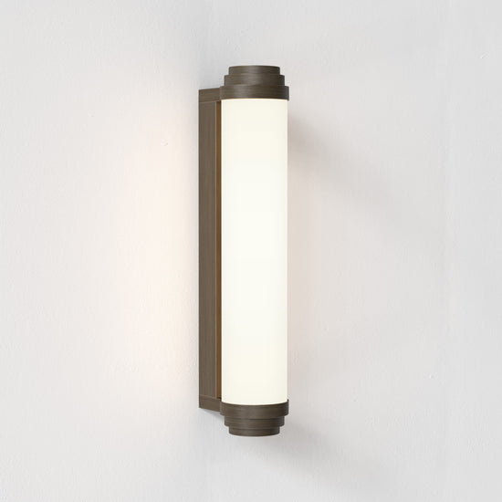 Burlington 400 Phase Wall Light