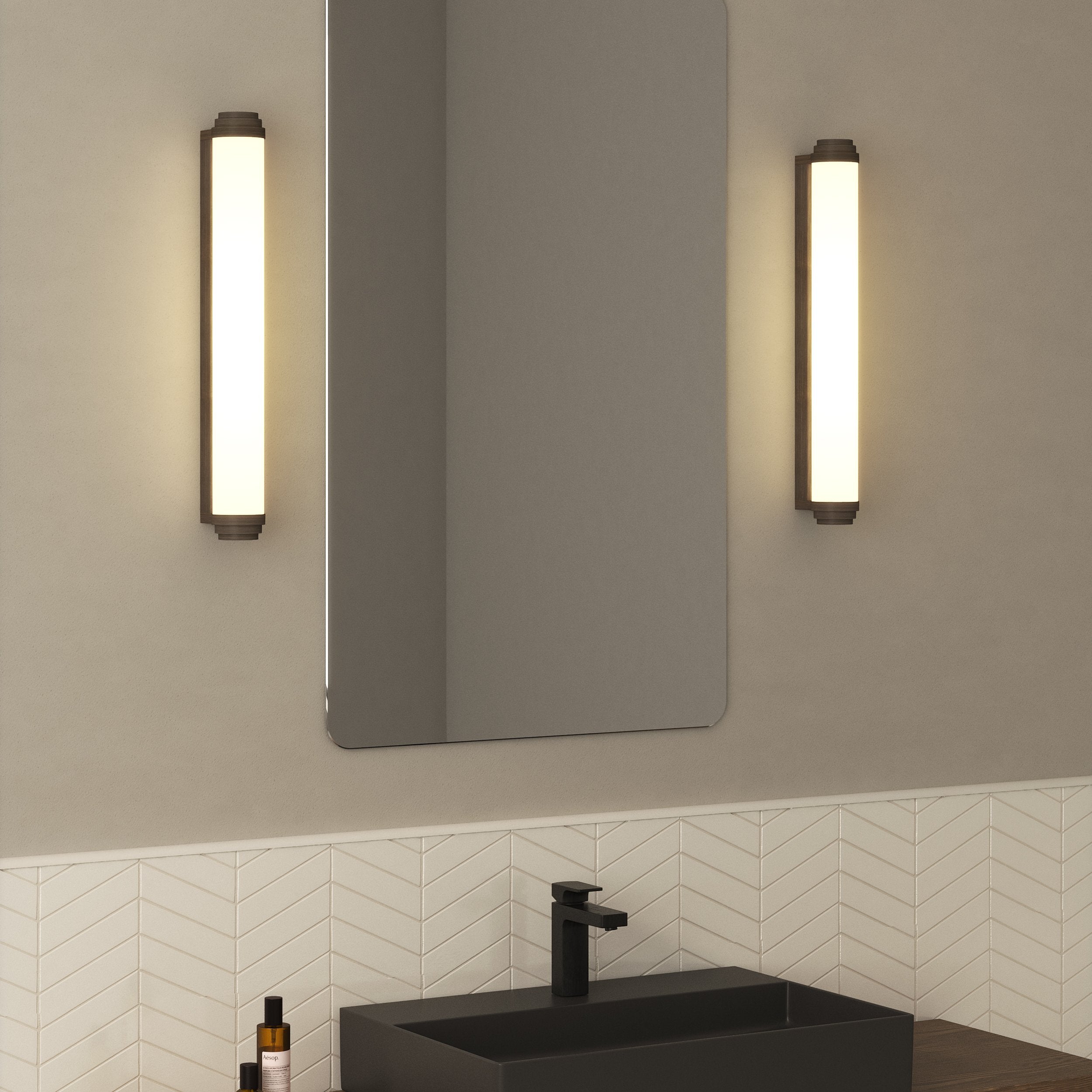 Burlington 600 Phase Wall Light