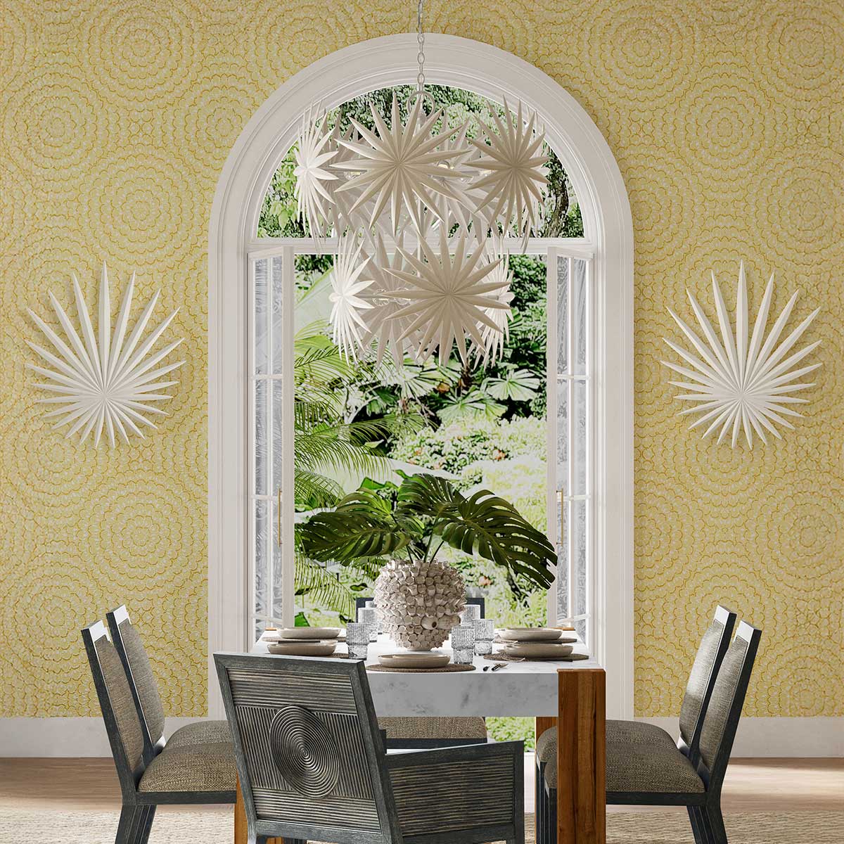 Bismarkia Medium Pendant Light