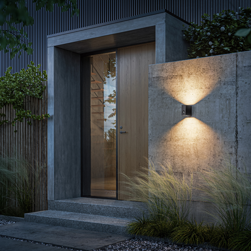 IP44.de Eye Control Wall Light | All Square Lighting