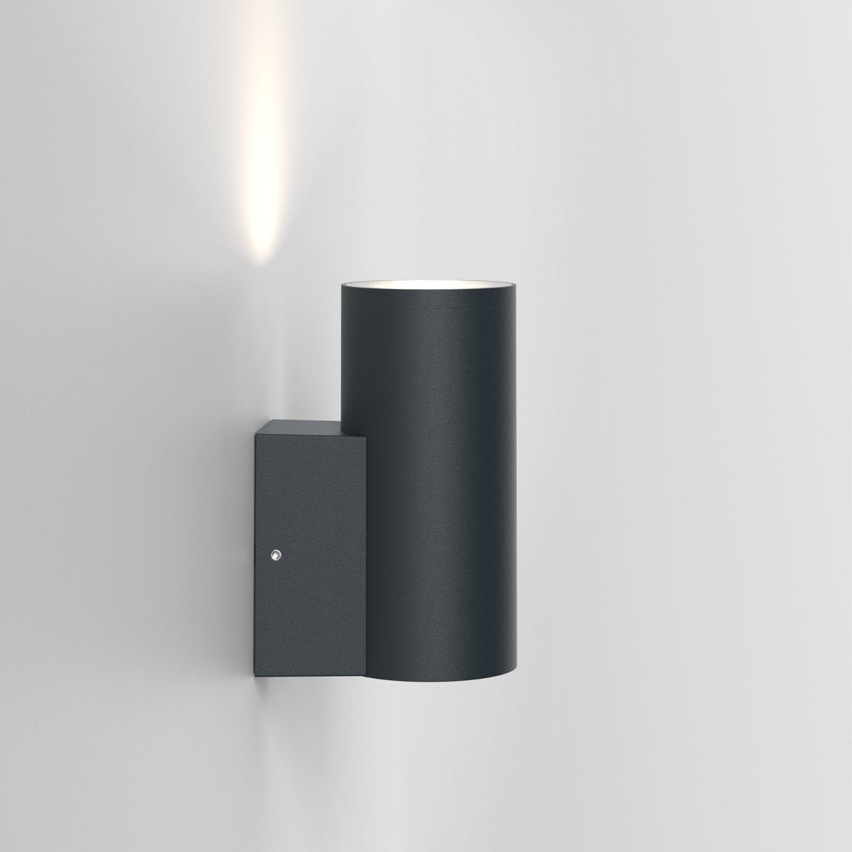 Tallinn Single Wall Light