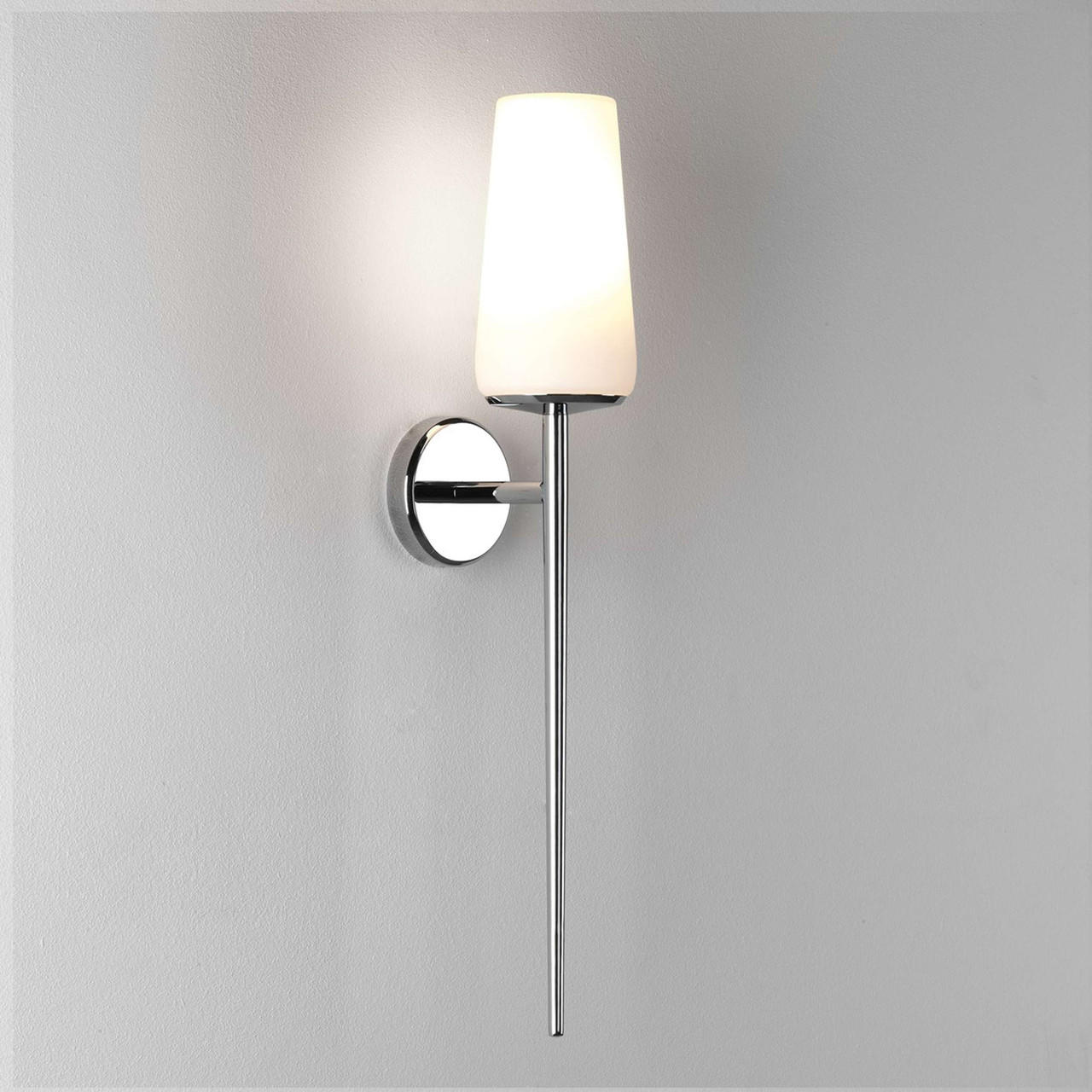 Beauville Wall Light