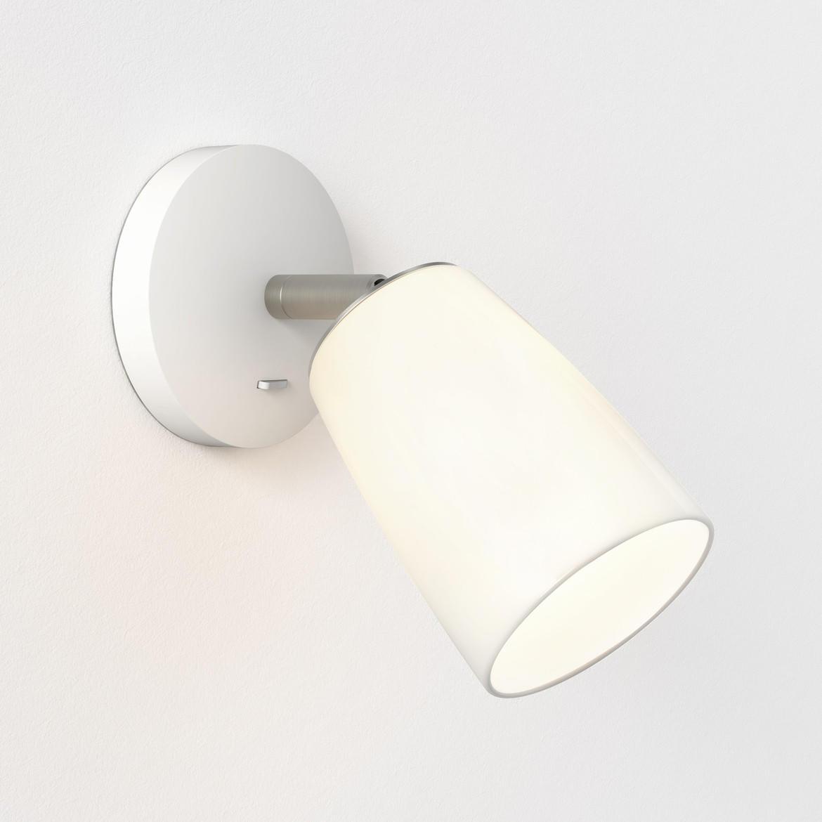 Carlton Wall Light