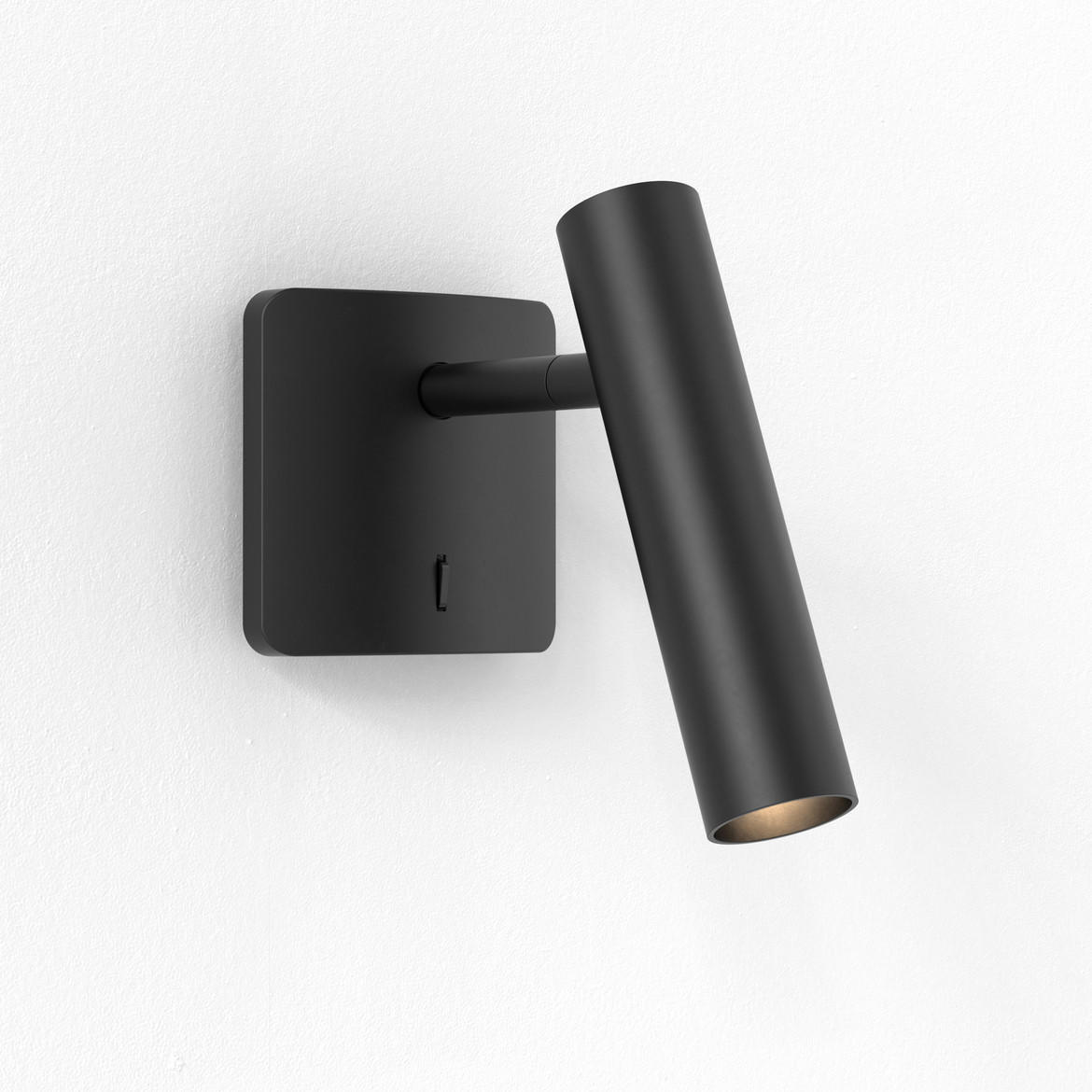 Leda Single Wall Light