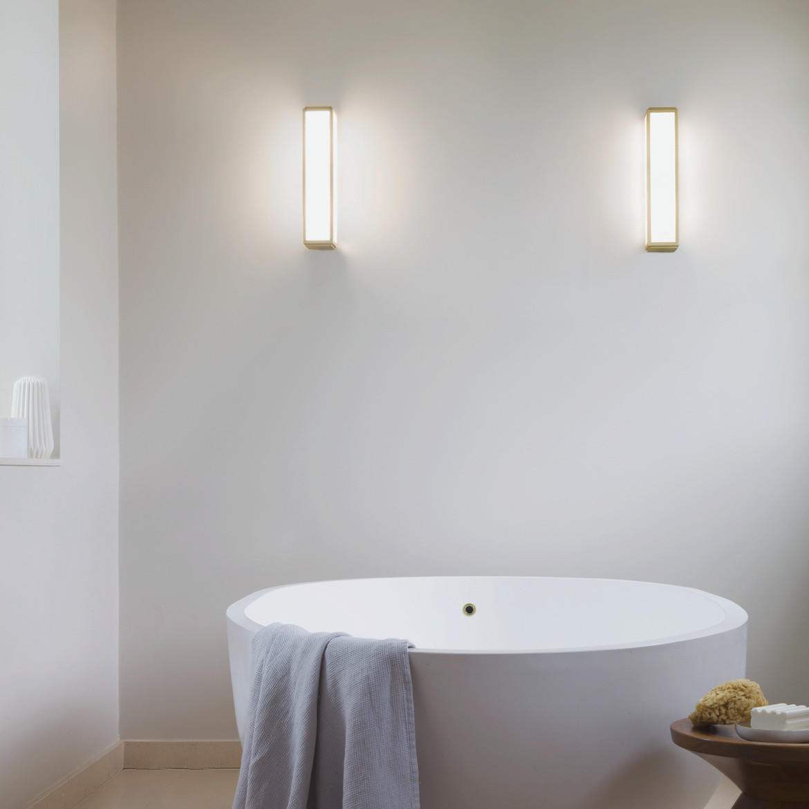 Astro Lighting Mashiko 360 Classic Wall Light | All Square Lighting