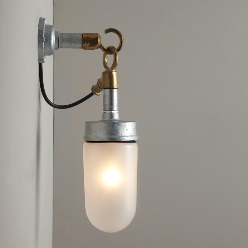 Well Glass Wall Light