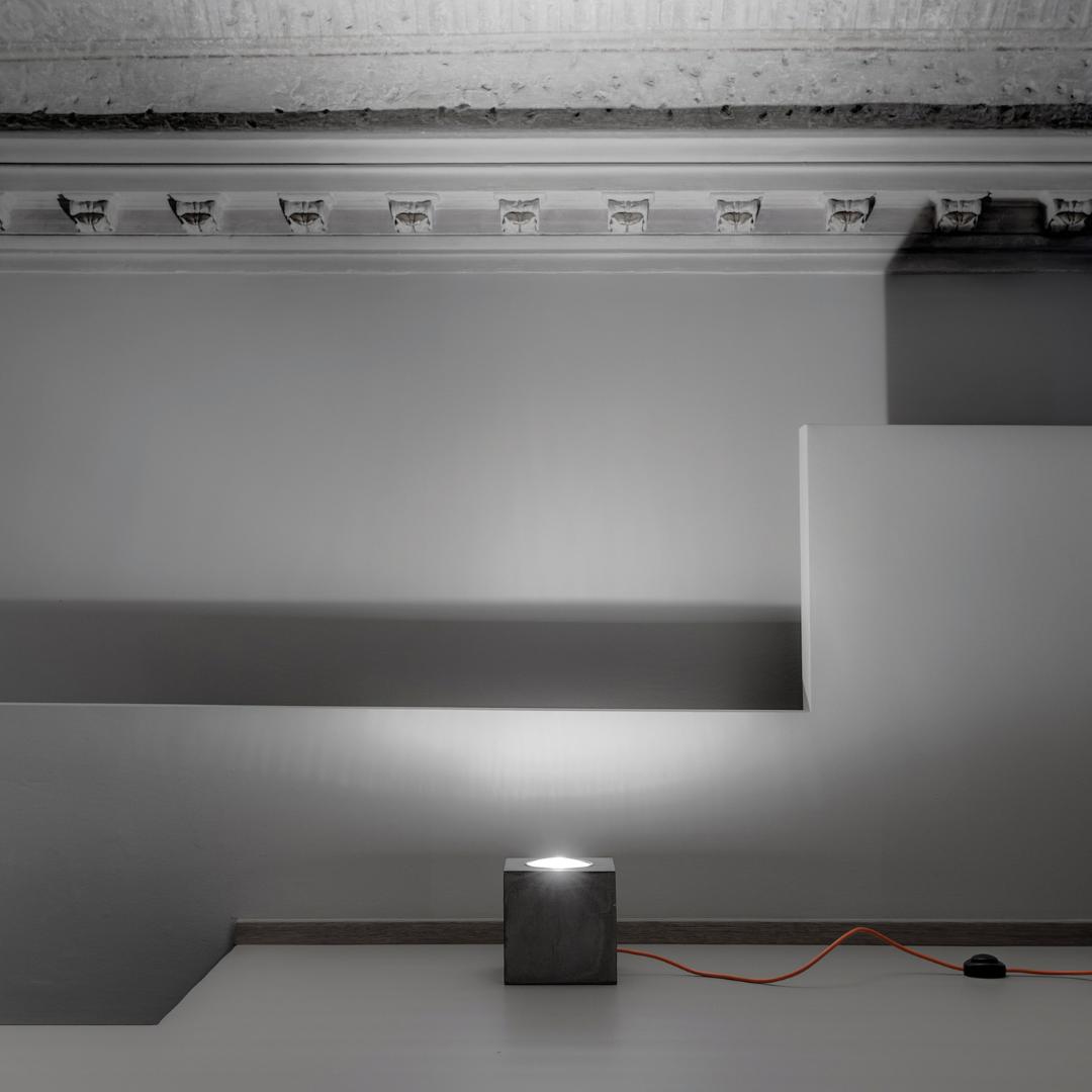 Q Floor Lamp