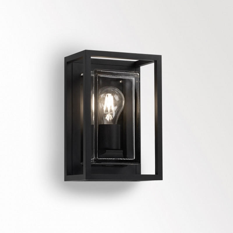 Montur M Wall Light
