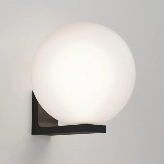 Oono M W L Wall Light
