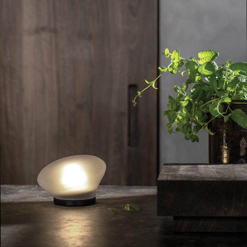 Karman Agua Table Lamp | All Square Lighting