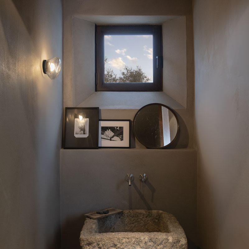Karman Agua Wall Light | All Square Lighting