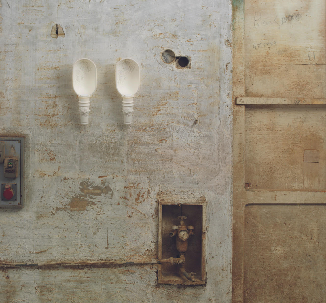 Karman Work In Progress Wall Light | All Square Lighting