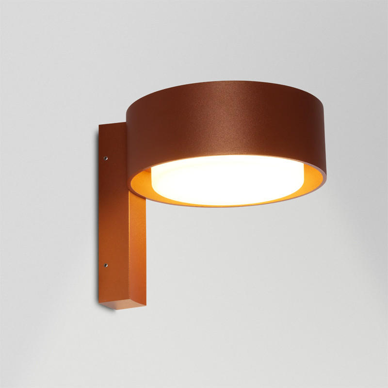 Plaff-on! A Wall Light