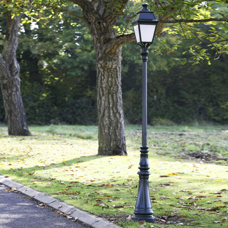 Roger Pradier Avenue 3 N°7 LED Floor Lantern | All Square Lighting